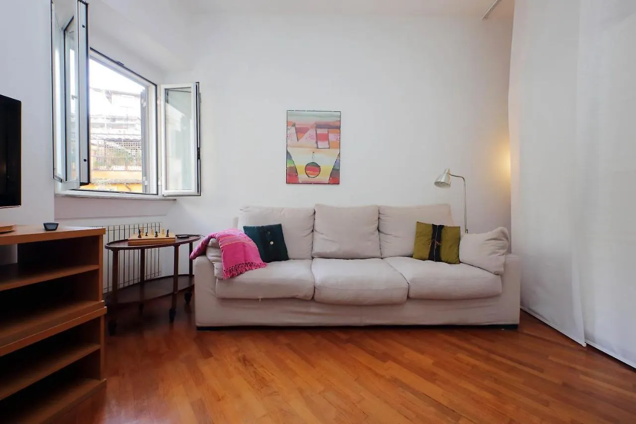 Apartment Navona Apartment, Large And Comfortable Rome