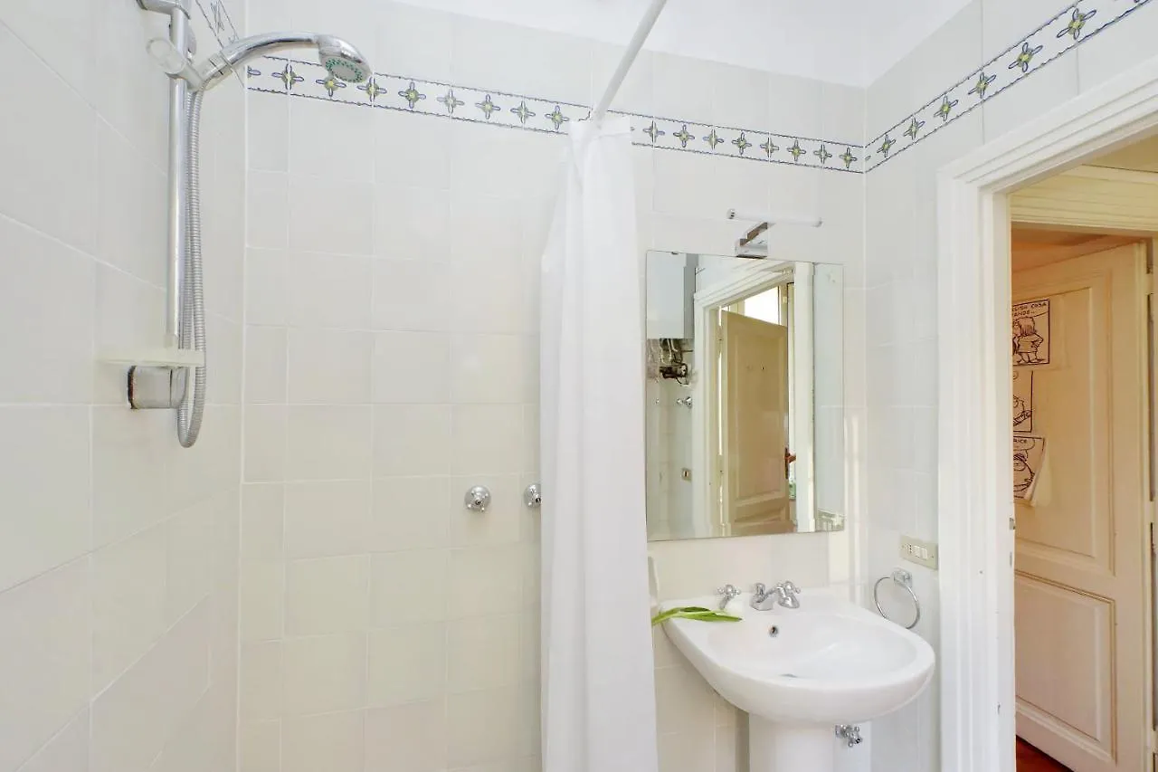 Apartment Navona Apartment, Large And Comfortable Rome Italy