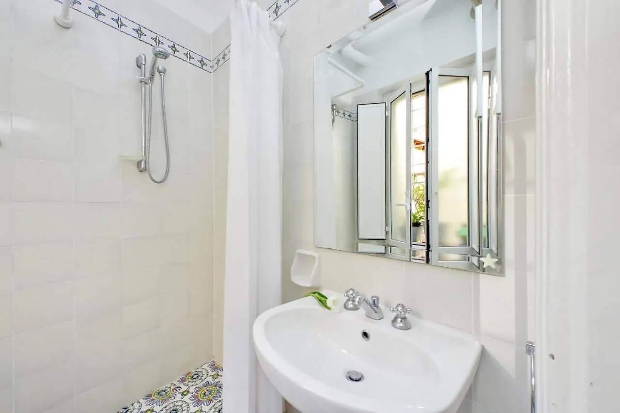 Navona Apartment, Large And Comfortable Rome 0*,  Italy